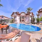 Minta Hotel